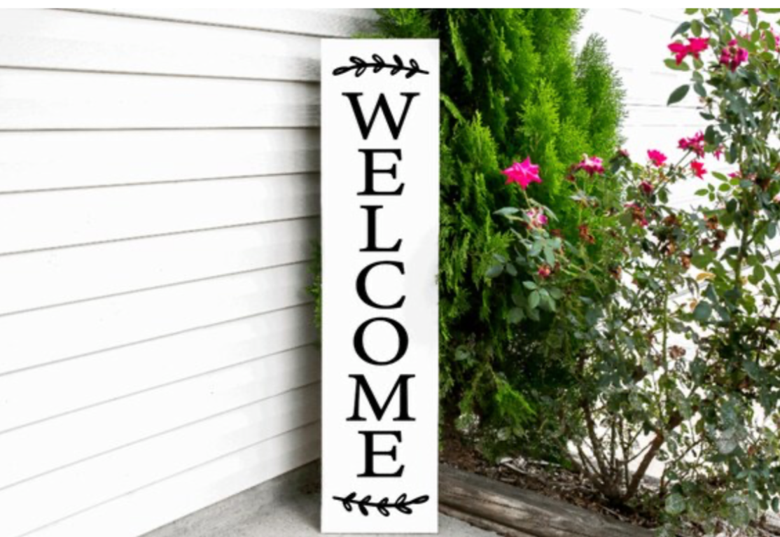 Welcome porch leaner